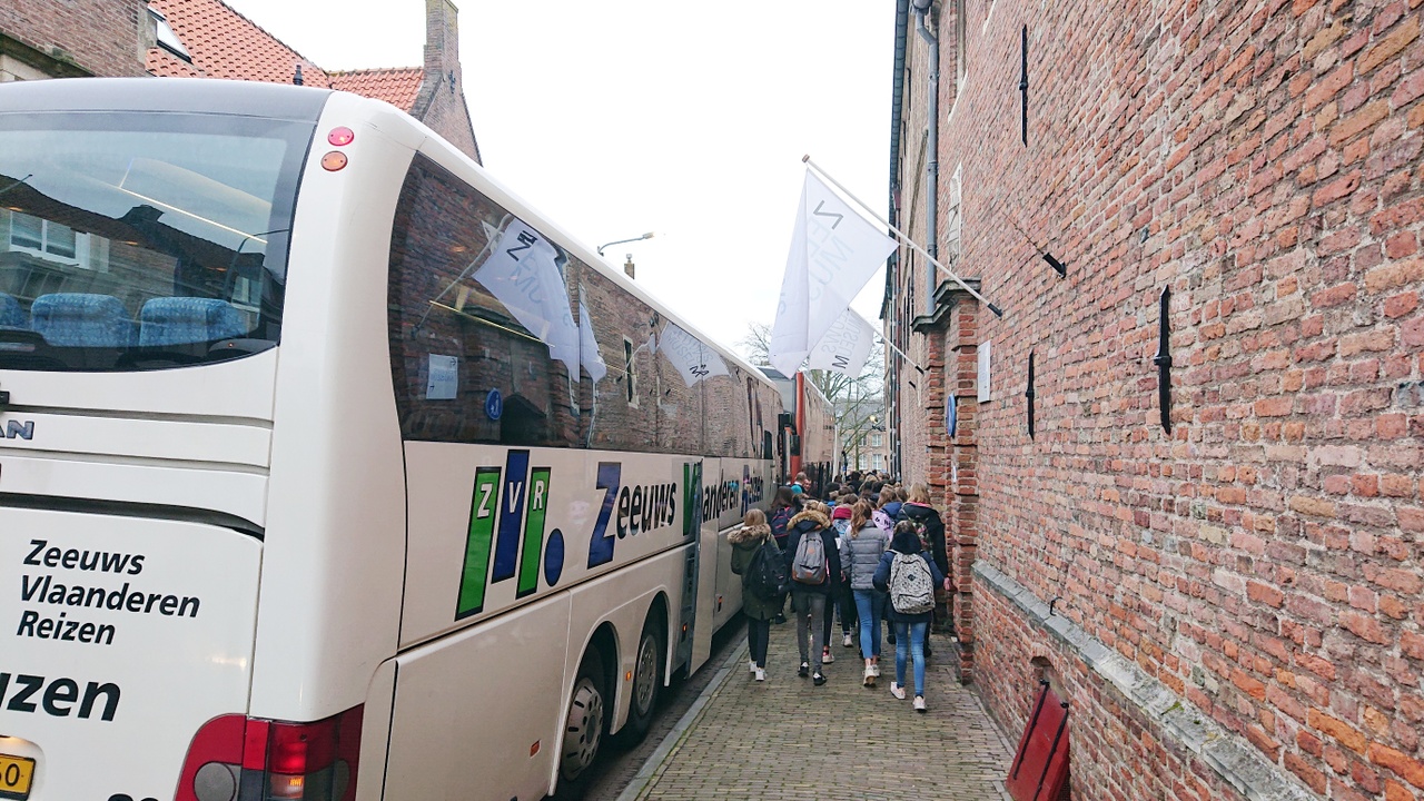 Bezoek door leerlingen van het Lodewijkcollege